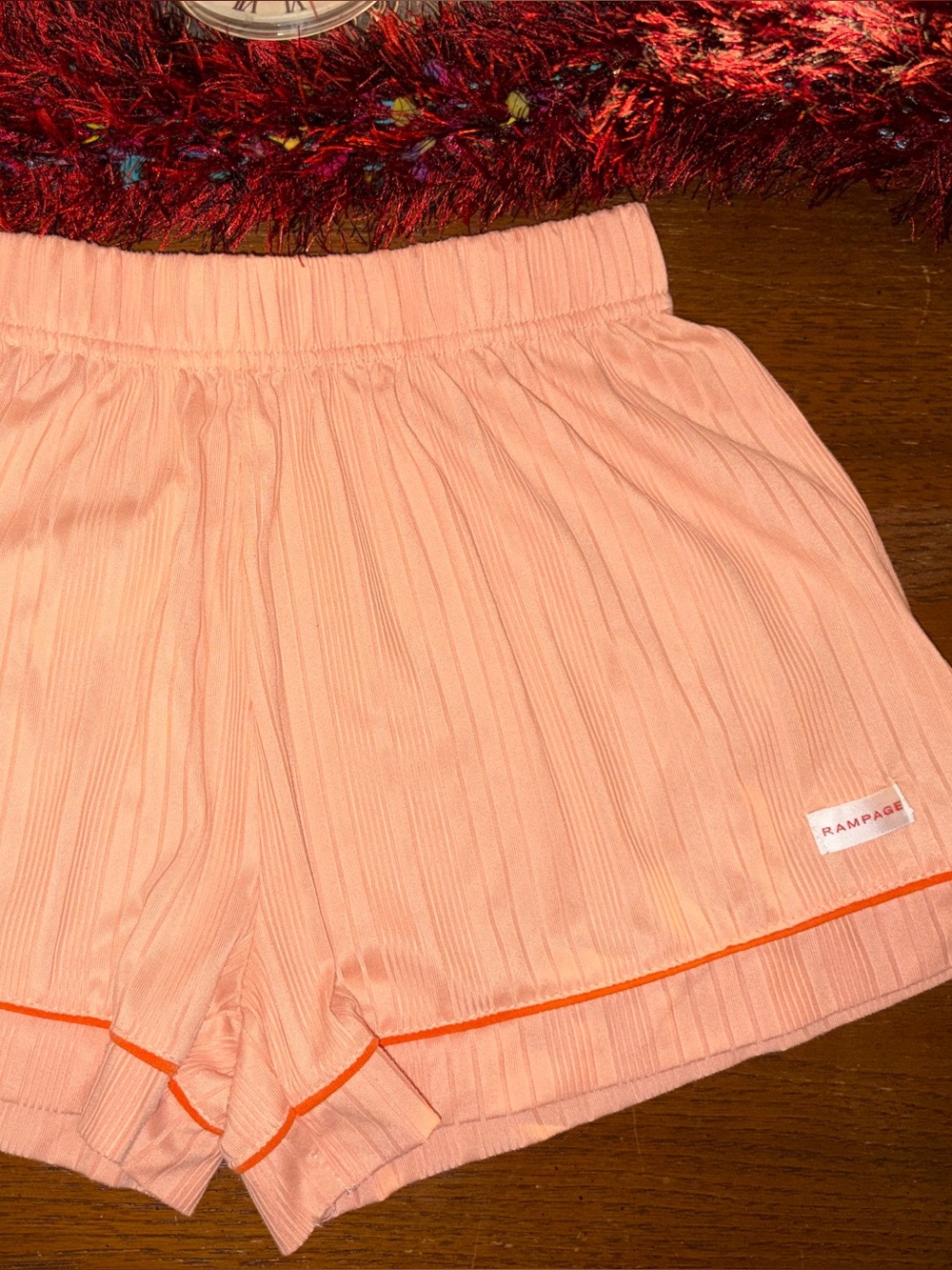 Rampage Peach Elastic Waist Pleated Shorts
